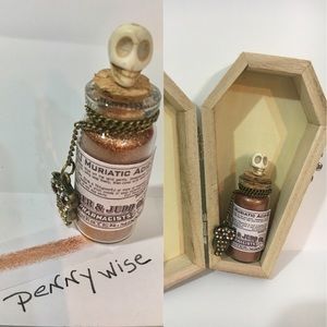 Highly pigmented loose powder shadow